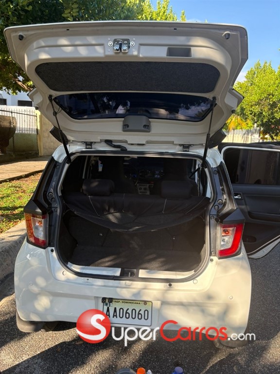 2018 Daihatsu Mira — foto 2 / 12