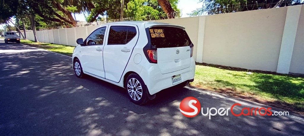 2018 Daihatsu Mira — foto 10 / 12