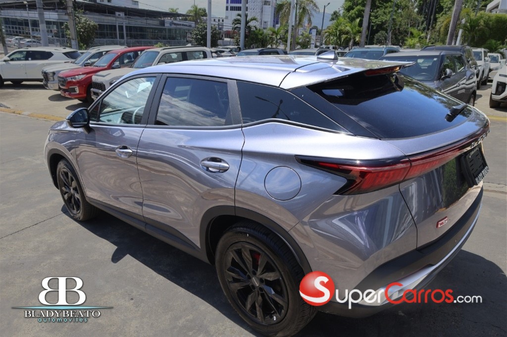 2026 OMODA C5 Luxury — foto 2 / 12