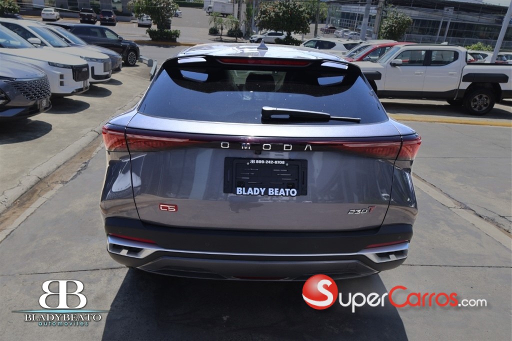 2026 OMODA C5 Luxury — foto 11 / 12