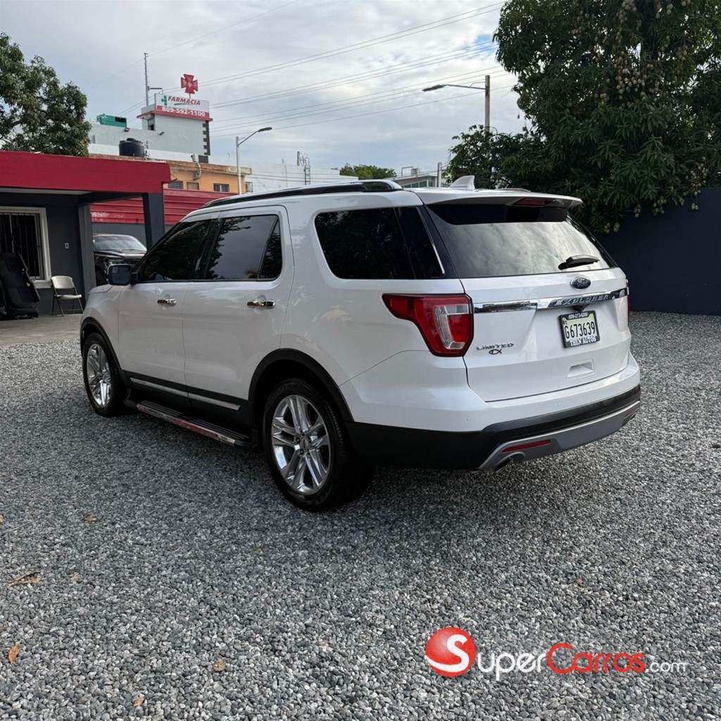 2017 Ford Explorer Limited — foto 4 / 12