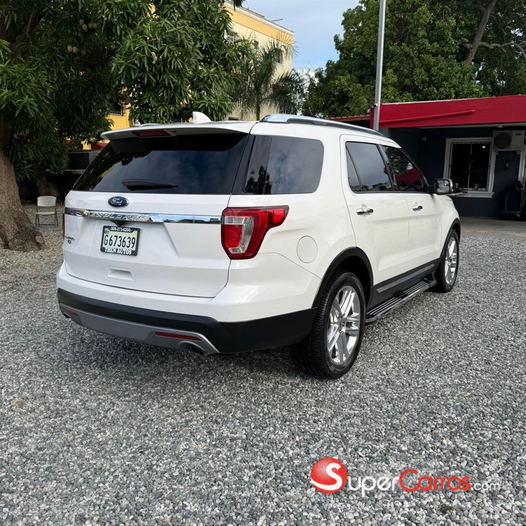 2017 Ford Explorer Limited — foto 6 / 12