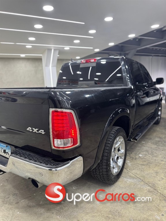 2016 Dodge Ram 1500 Laramie — foto 4 / 10
