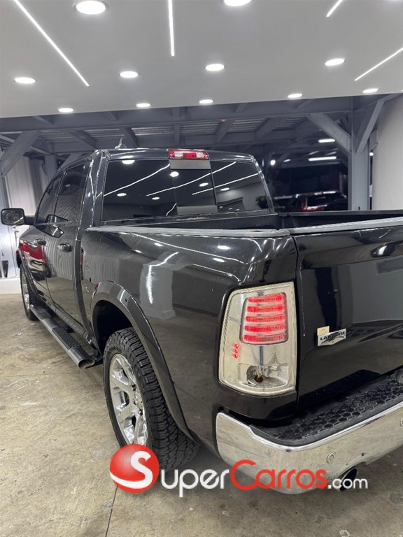 2016 Dodge Ram 1500 Laramie — foto 5 / 10