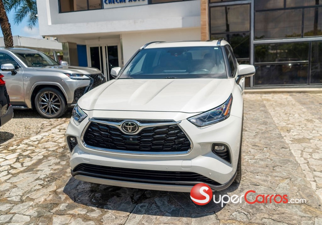 2021 Toyota Highlander Platinum — foto 4 / 8