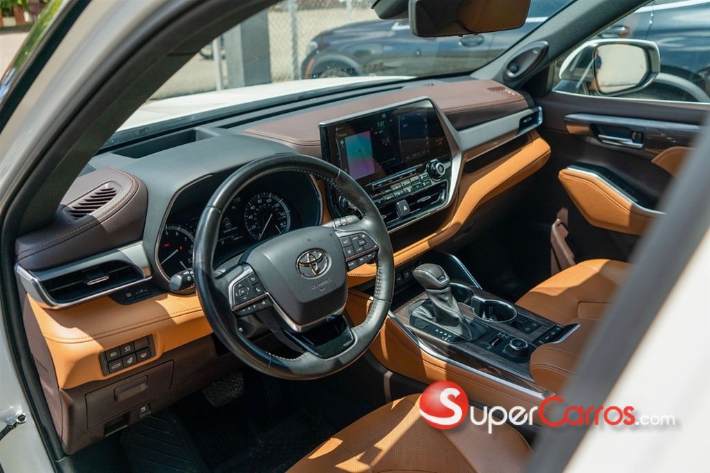 2021 Toyota Highlander Platinum — foto 8 / 8