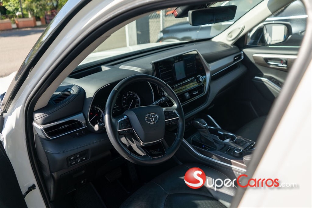 2021 Toyota Highlander Platinum — foto 3 / 6