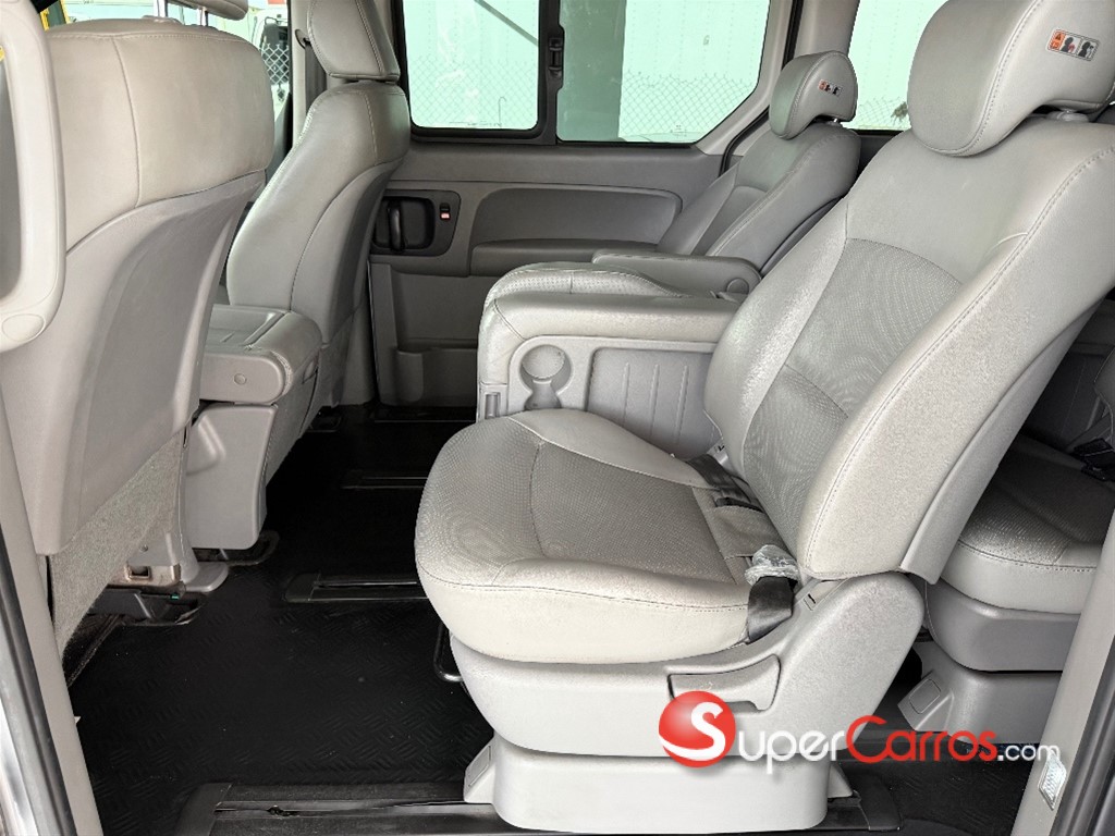 2021 Hyundai Grand Starex — foto 8 / 11