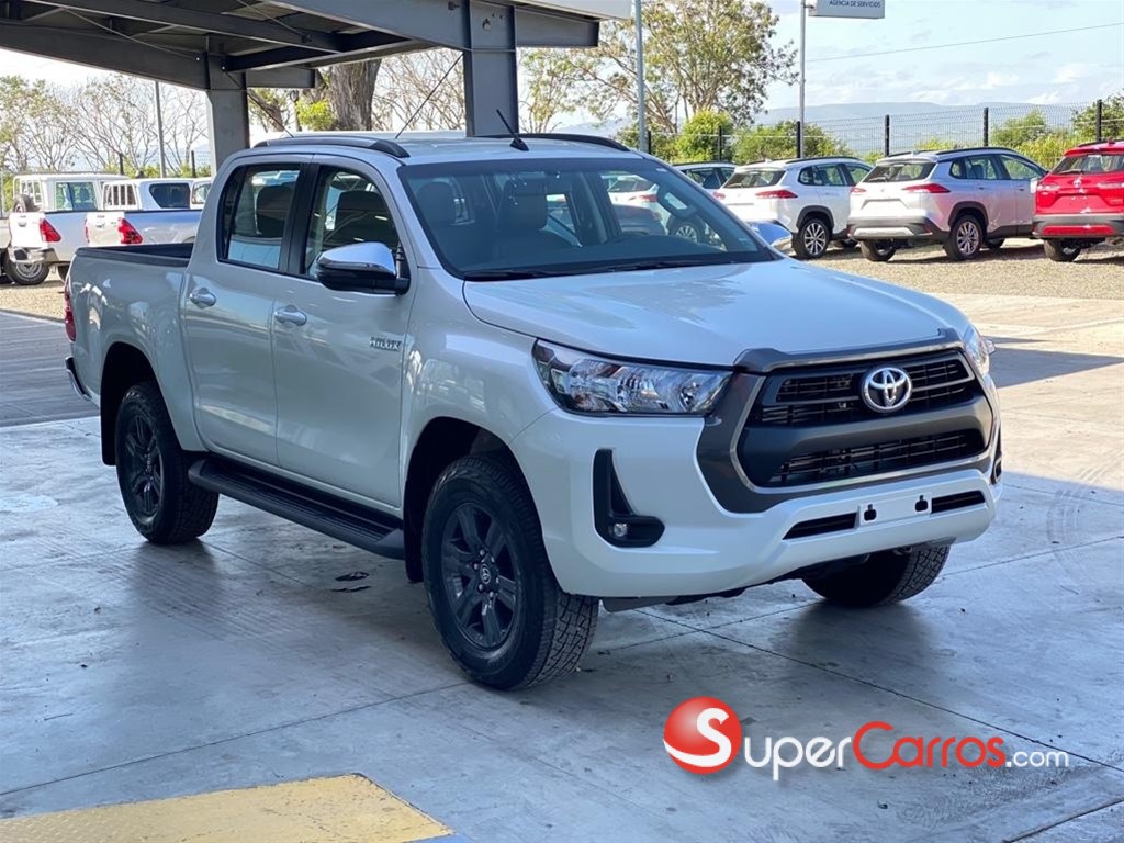 2026 Toyota Hilux 2.4 — foto 2 / 7