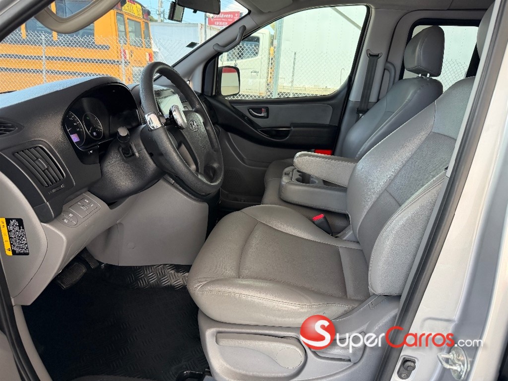 2019 Hyundai Grand Starex — foto 7 / 10