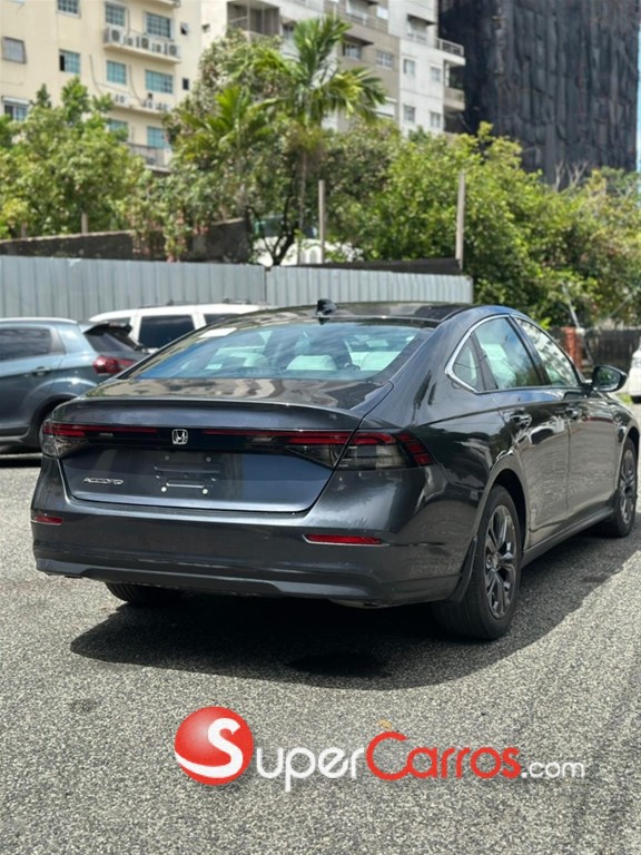 2023 Honda Accord EX — foto 7 / 10