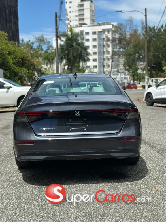 2023 Honda Accord EX — foto 8 / 10