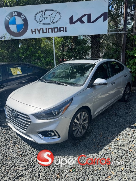 2021 Hyundai Accent Limited — foto 2 / 8