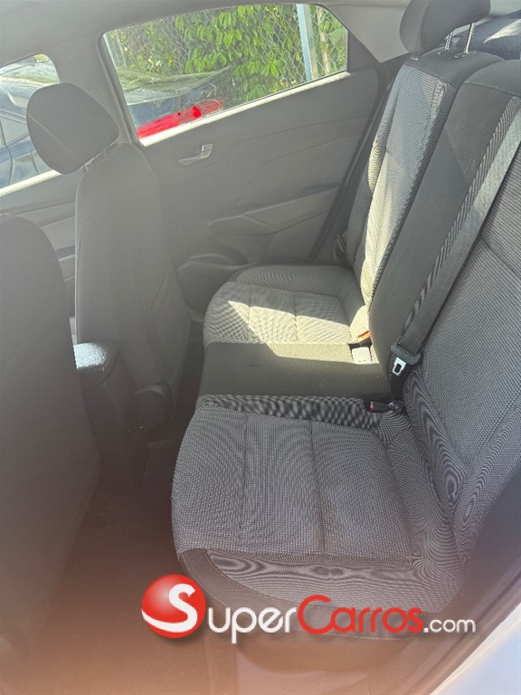 2021 Hyundai Accent Limited — foto 7 / 8