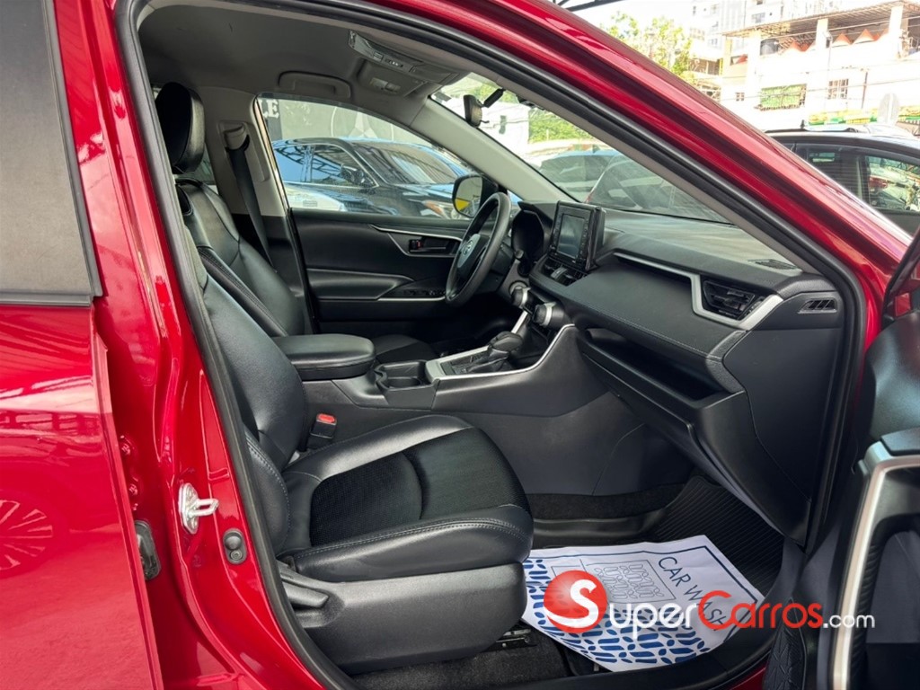 2020 Toyota RAV4 LE PLUS — foto 6 / 10