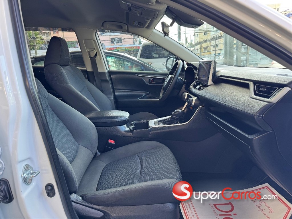 2023 Toyota RAV4 LE PLUS — foto 2 / 11