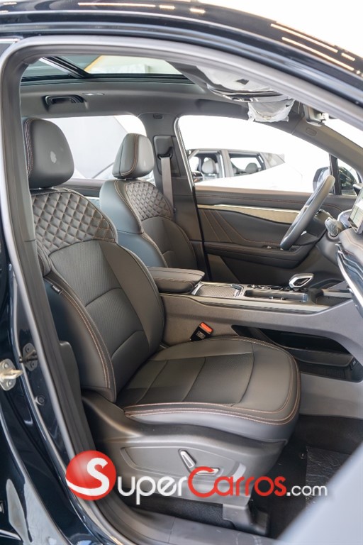 2027 Geely Okavango GF — foto 8 / 12