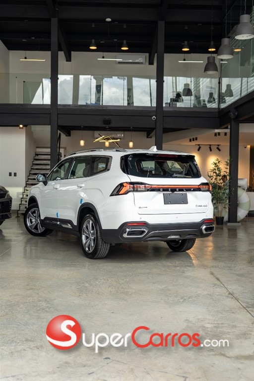 2027 Geely Okavango GF — foto 6 / 12