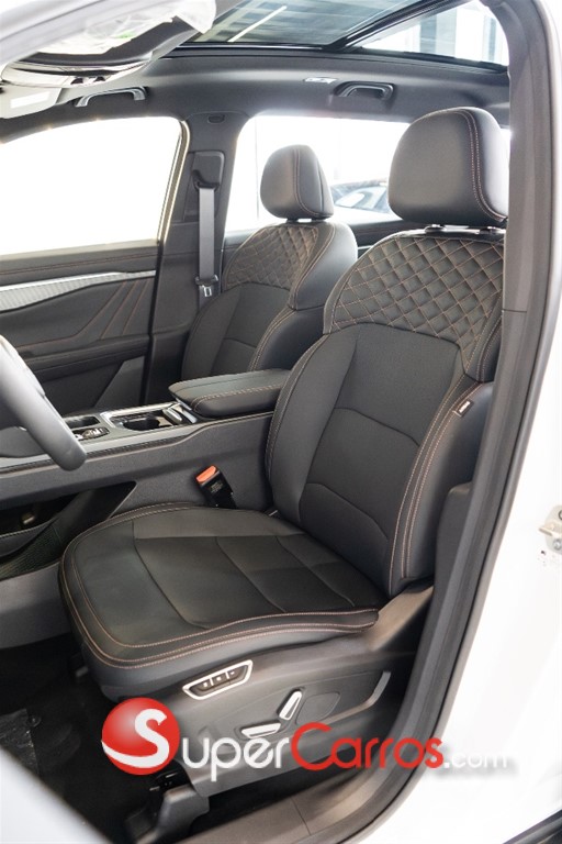2027 Geely Okavango GF — foto 8 / 12