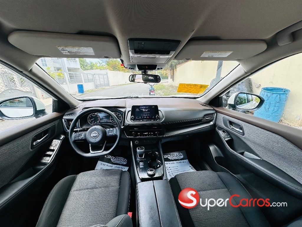 2023 Nissan Rogue SV — foto 8 / 12