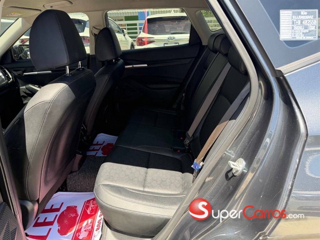 2023 Kia Seltos Luxury — foto 7 / 12