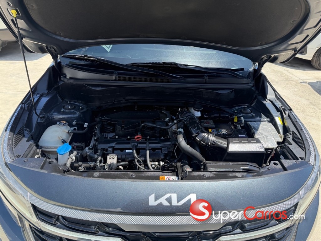 2023 Kia Seltos Luxury — foto 11 / 12