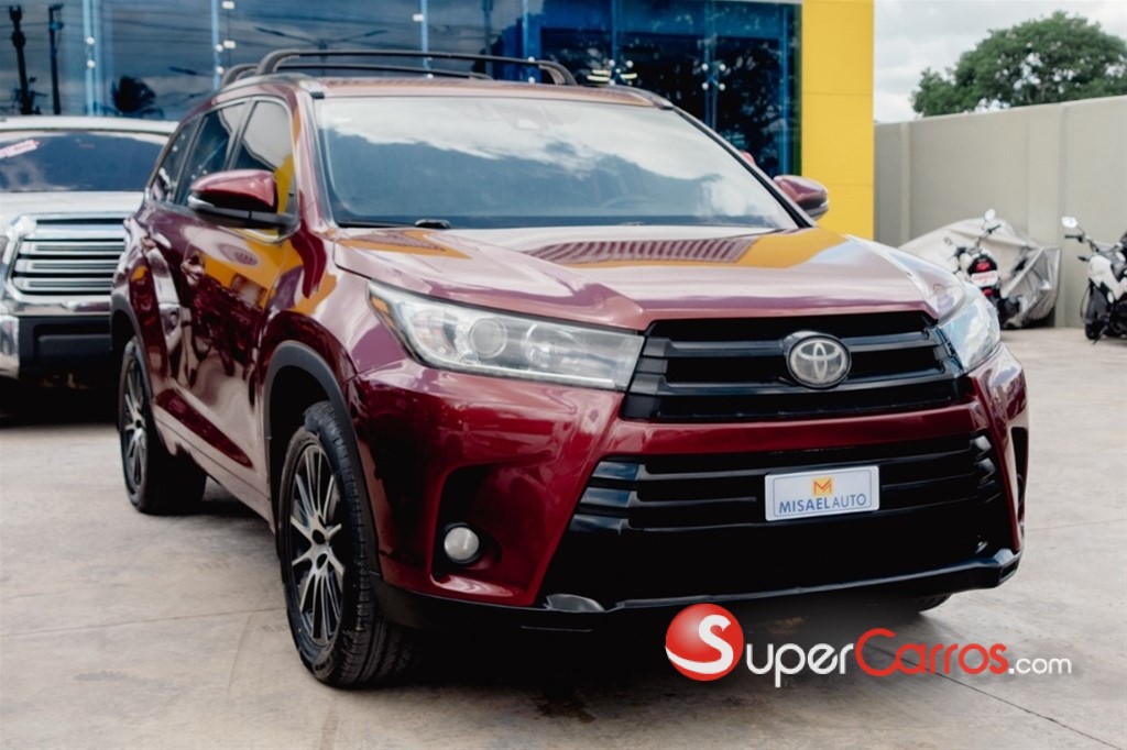 2018 Toyota Highlander SE