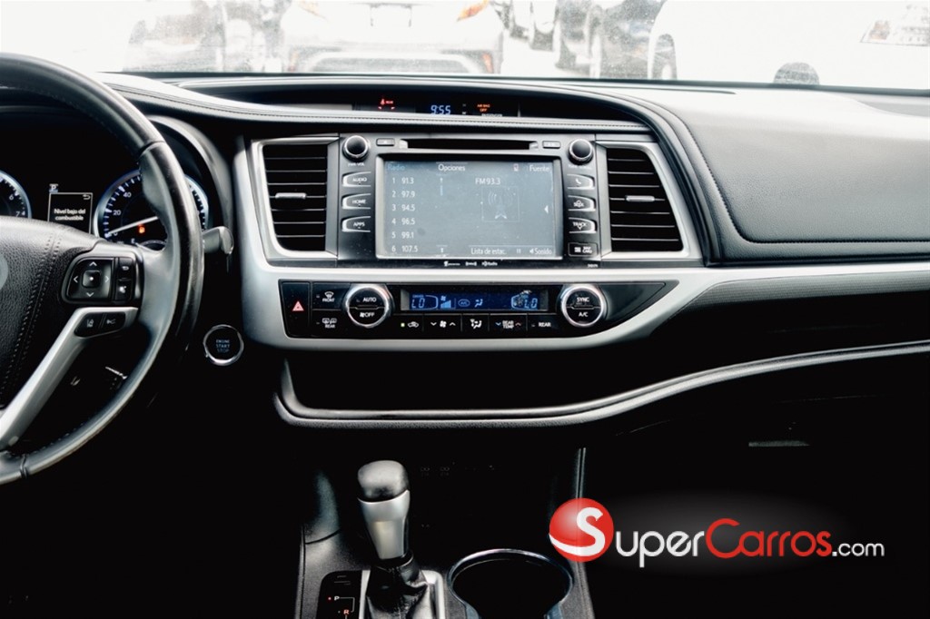 2018 Toyota Highlander SE — foto 12 / 12