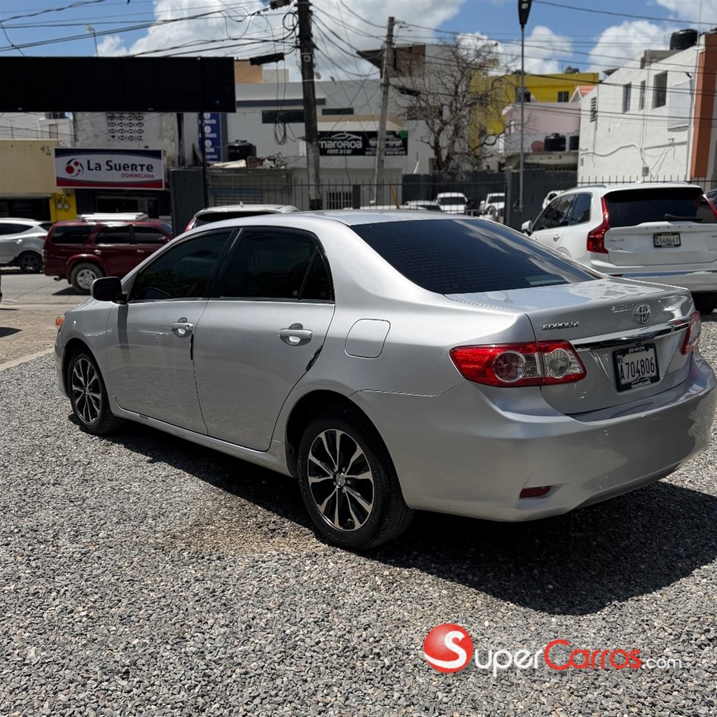 2013 Toyota Corolla — foto 2 / 10