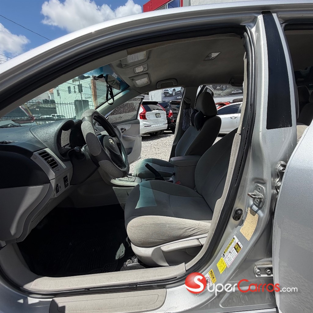 2013 Toyota Corolla — foto 6 / 10