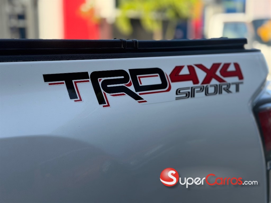 2020 Toyota Tacoma TRD SPORT — foto 10 / 12