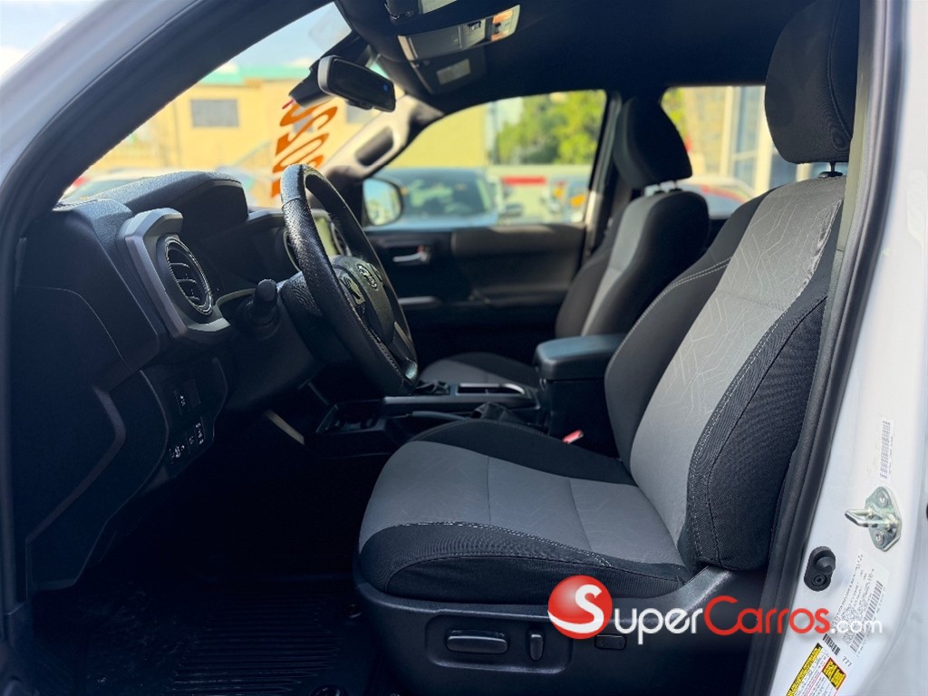 2020 Toyota Tacoma TRD SPORT — foto 11 / 12
