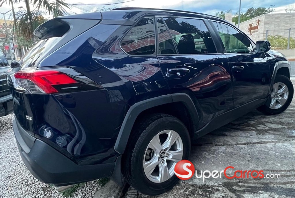 2020 Toyota RAV4 XLE — foto 4 / 9