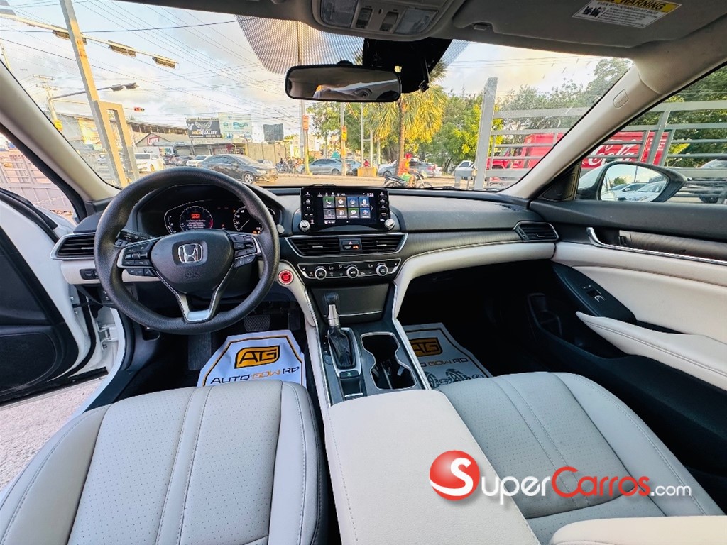 2020 Honda Accord EX — foto 8 / 12