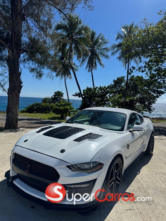 2021 Ford Mustang GT — foto 3 / 6
