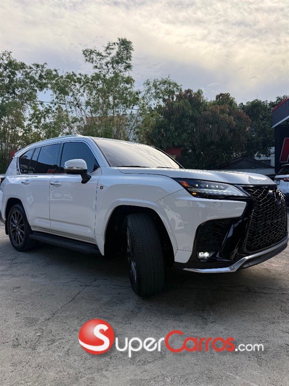 2022 Lexus LX 600 F Sport — foto 2 / 10