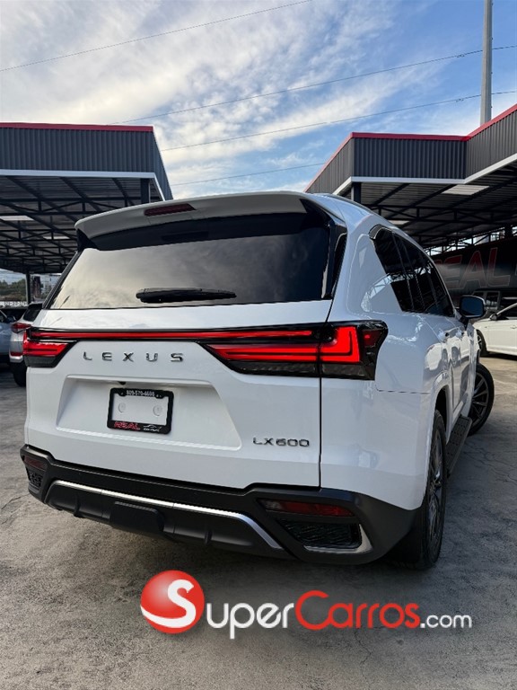 2022 Lexus LX 600 F Sport — foto 4 / 10