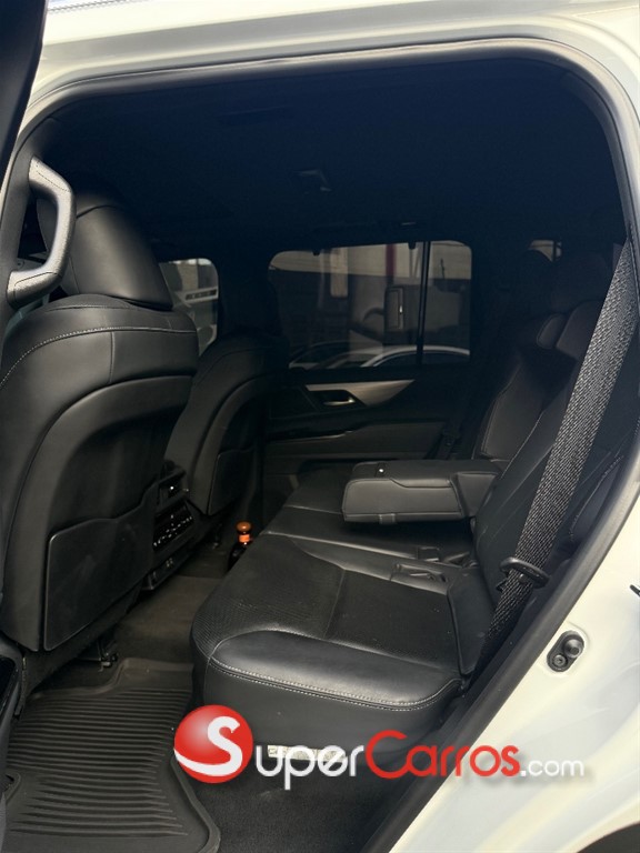 2022 Lexus LX 600 F Sport — foto 7 / 10