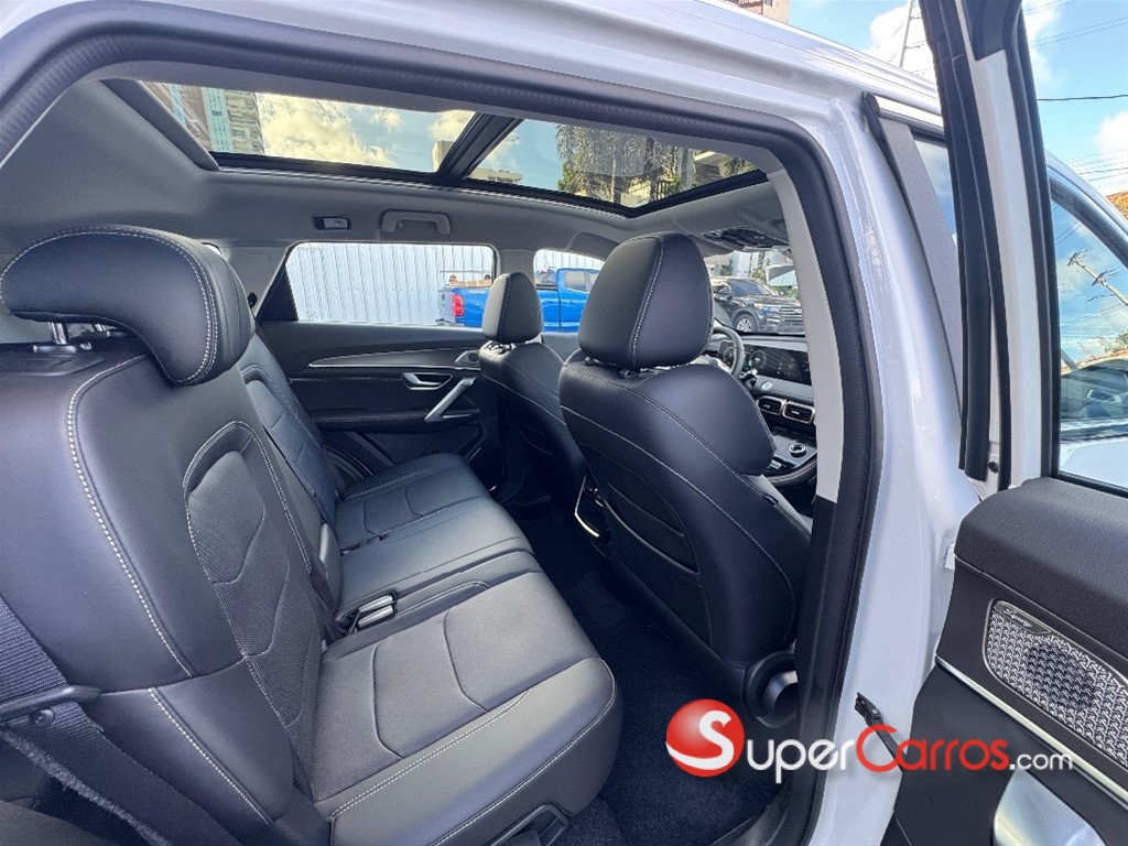 2027 Jetour X70 PLUS — foto 10 / 12