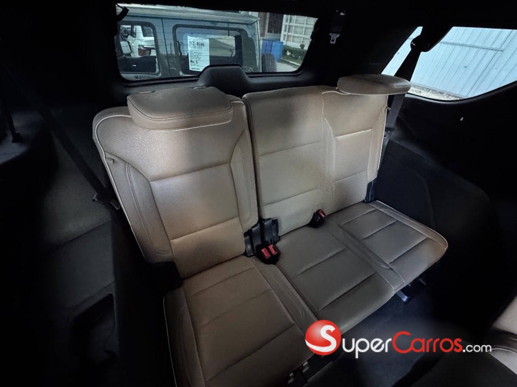 2023 Chevrolet Tahoe Premier — foto 10 / 12