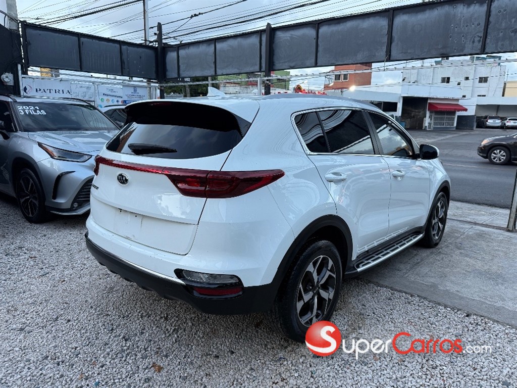 2020 Kia Sportage LX — foto 6 / 12