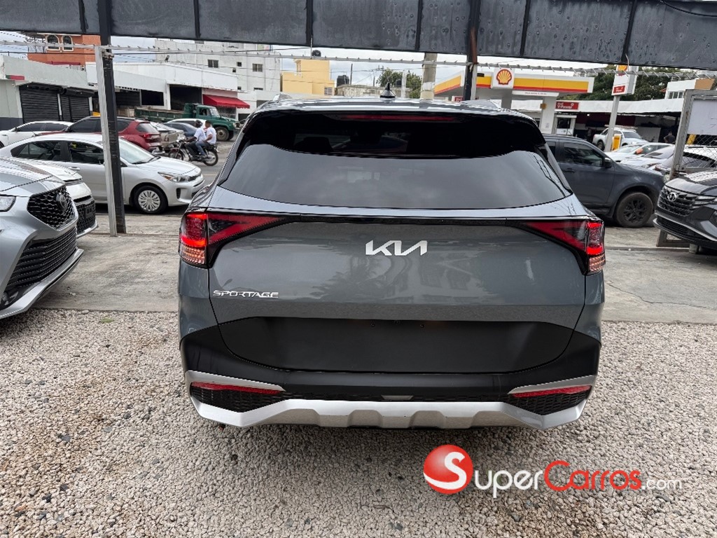 2023 Kia Sportage EX — foto 8 / 12