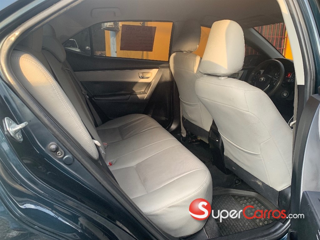 2019 Toyota Corolla LE Plus — foto 3 / 6