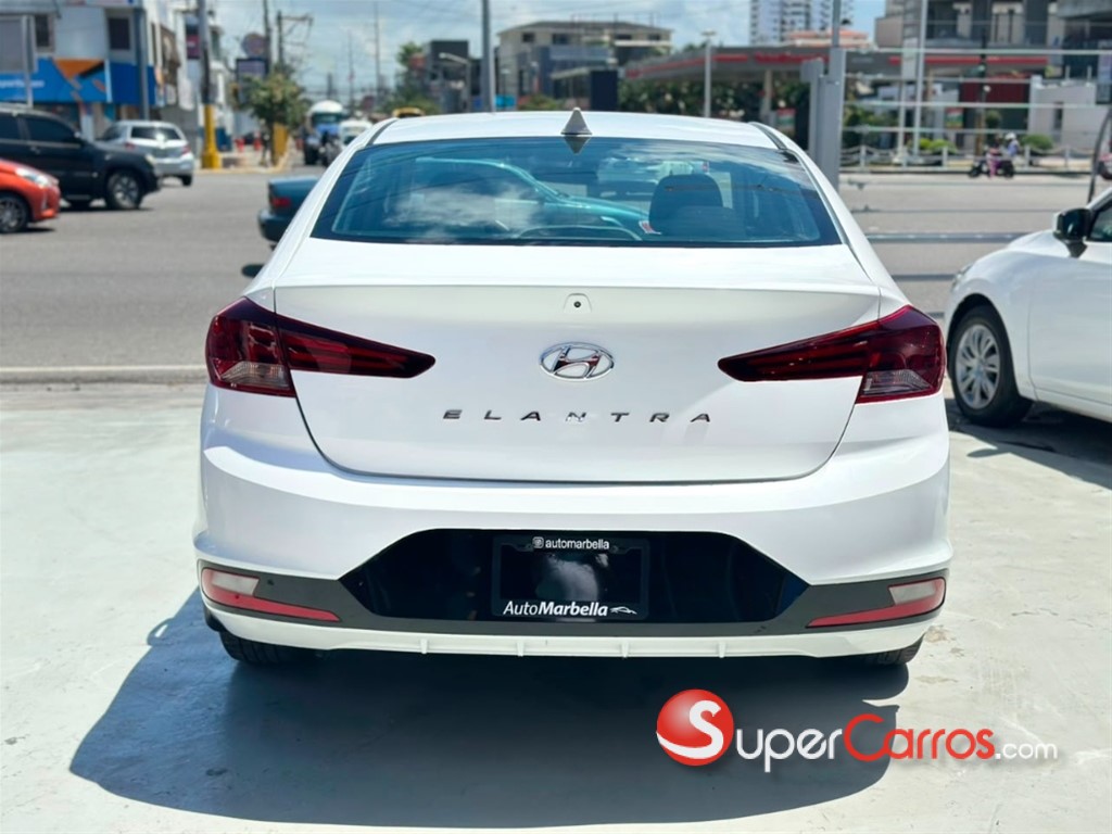 2020 Hyundai Elantra SE — foto 3 / 6