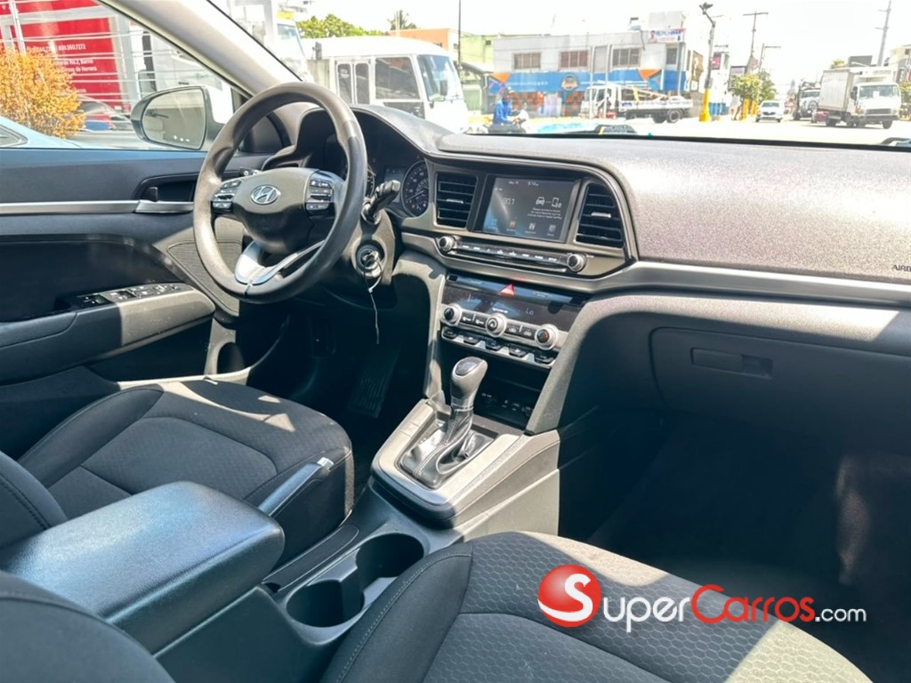 2020 Hyundai Elantra SE — foto 6 / 6