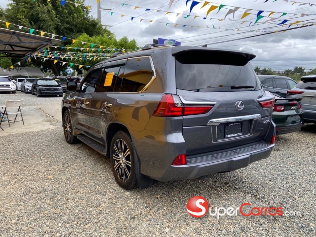 2020 Lexus LX 570 — foto 6 / 10