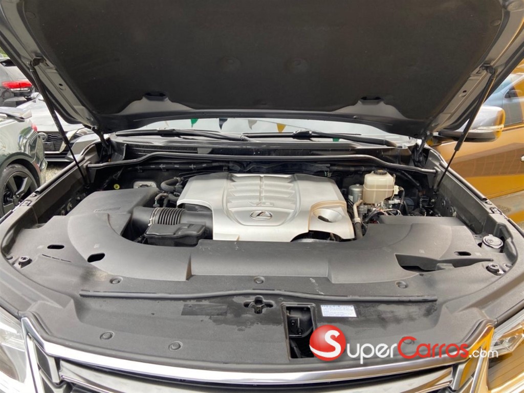 2020 Lexus LX 570 — foto 9 / 10