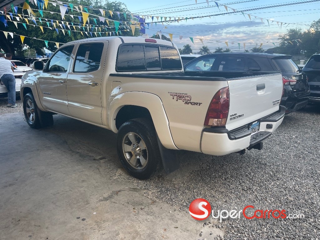 2005 Toyota Tacoma — foto 7 / 8