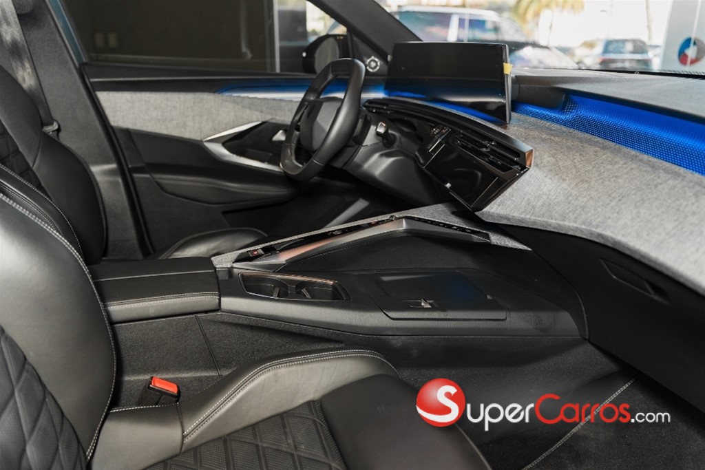 2025 Peugeot 3008 GT Line — foto 10 / 12