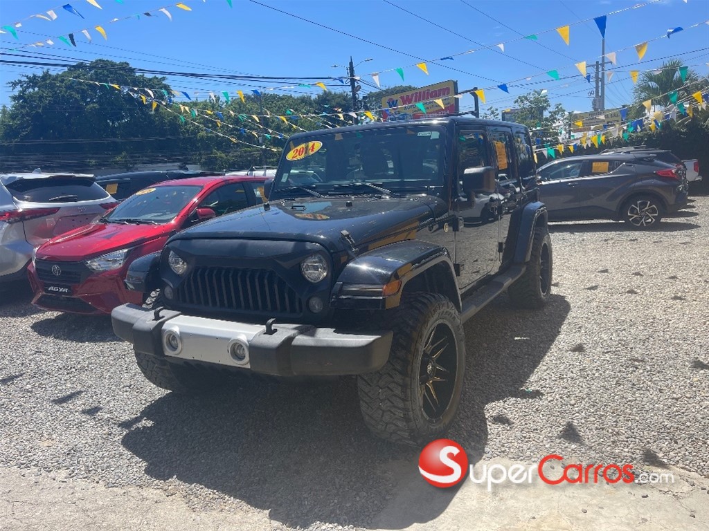 2014 Jeep Wrangler Sahara — foto 2 / 5